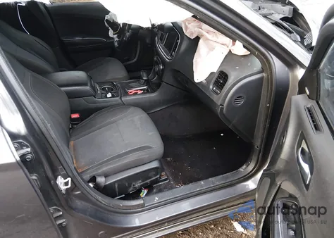 2016 Dodge Charger Sxt z USA, uszkodzony, nr VIN 2C3CDXHG8GH258689